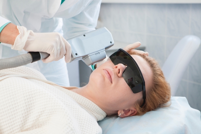 西東京でシミ取りに強いクリニック｜医療レーザーで根本改善を目指すならここ